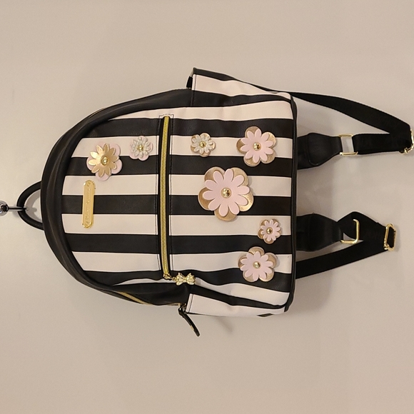 Betsey Johnson Handbags - BNWOT Betsey Johnson Backpack